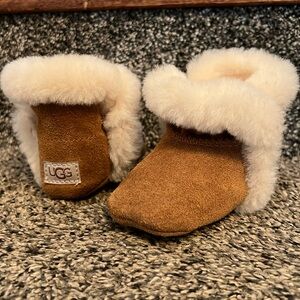 UGG | Crib Shoes ❄️